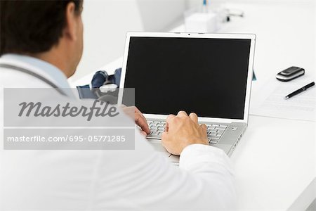 Using laptop computer