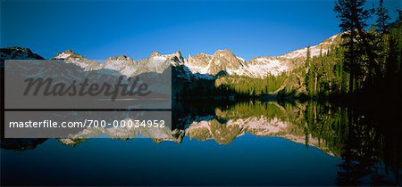 Alice Lake Sawtooth National Recreation Area Idaho, USA
