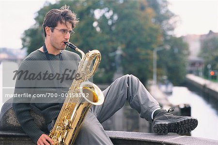 780 Baritone Saxophone Royalty-Free Images, Stock Photos & Pictures