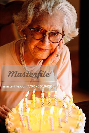 Leelees Cake-abilities: Old Lady Cake