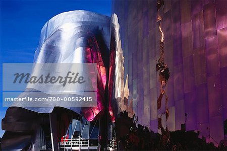Sculpture and Building, Seattle, Washington, USA