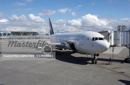 Airplane, Vancouver International Airport, British Columbia, Canada