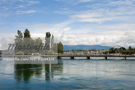 Pont des Bergues, Ile Rousseau, Geneva, Switzerland