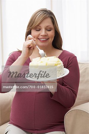 Is It Safe to Consume Cake During Pregnancy?