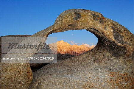 Sandstone Arch Framing Mount Whitney, Lone Pine, Owens Valley, Alabama Hills, Sierra Nevada Mountains, California, USA