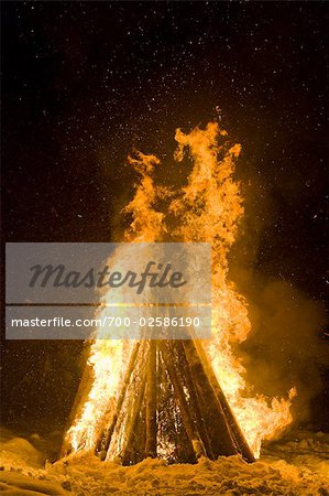 Bonfire at Winter Solstice, Hof bie Salzburg, Austria