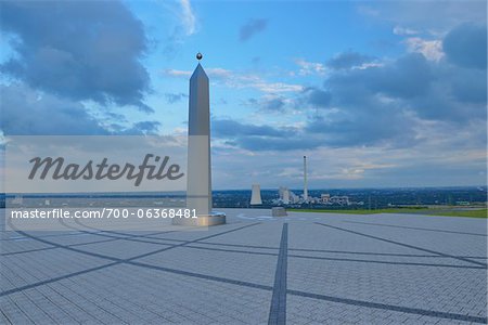 Sundial and Factory, Halde Hoheward, Herten, Recklinghausen, Ruhr Basin, North Rhine-Westphalia, Germany