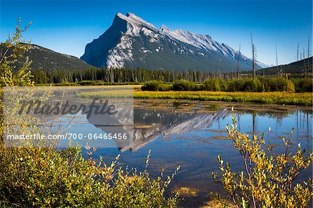 Vermilion Lakes and Mount Rundle in Autumn, near Banff, Banff National Park, Alberta, Canada