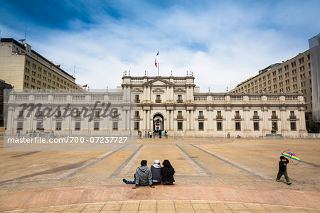 Palacio de La Moneda and Plaza de la Constitucion, Santiago, Chile Palacio de La Moneda and Plaza de la Constitucion, Santiago, Chile