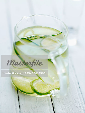 Cucumber and lime-flavored water
