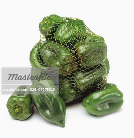 String bag of green peppers