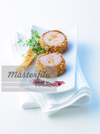 Foie gras and apple bites coated in gingerbread crumbs