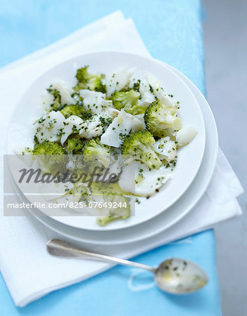 Flaked salt cod with broccolis and parsley butter