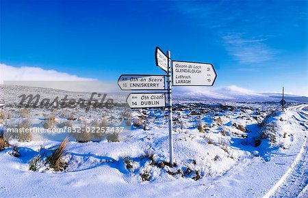 Road Sign In the Snow, Co Wicklow Ireland - Stock Photo - Masterfile -  Rights-Managed, Artist: IIC, Code: 832-02253437