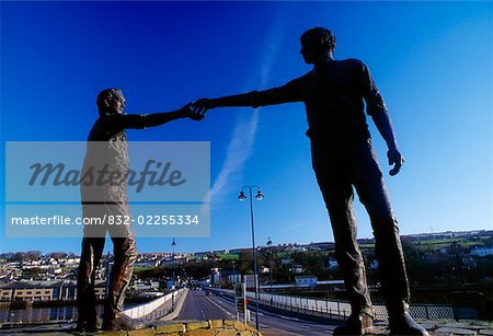 Derry City, County Derry, Ireland Hands across the Divide monument