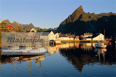 Fishing village of Hamnoy, Moskenesoya, Lofoten Islands, Norway, Scandinavia, Europe