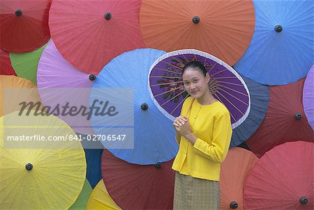 Portrait of a young woman, Bo Sang umbrella village, Chiang Mai, northern Thailand, Asia