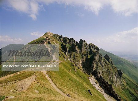 Summit of Puy de Sancy, Puy de Dome, Park Naturel Regional des Volcans d'Auvergne, Massif Central, Aquitaine, France, Europe