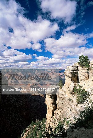 View from the upper section of the Bright Angel Trail, beneath the South Rim, Grand Canyon National Park, UNESCO World Heritage Site, Arizona, United States of America (U.S.A.), North America