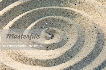 Sand spirals