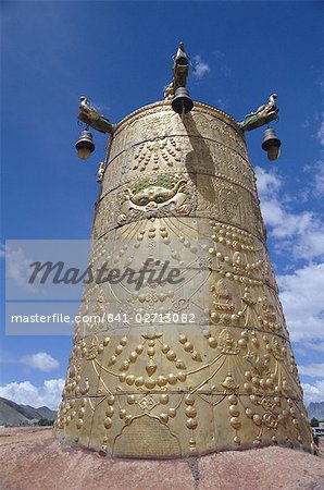 Close-up of gold ornament on top of Jokhang temple, Lhasa, Tibet, China, Asia