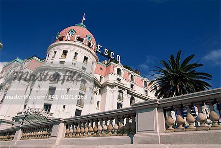 Low angle view of the exterior of the Hotel Negresco in Nice, Alpes Maritimes, on the Cote d'Azur, French Riviera, Provence, France, Europe