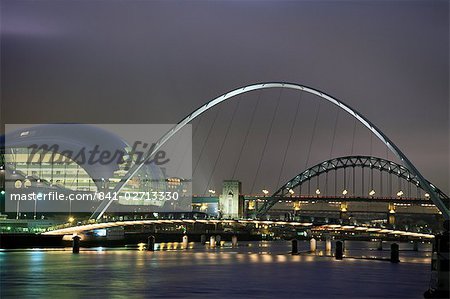 The Sage and the Tyne and Millennium Bridges at night, Gateshead/Newcastle upon Tyne, Tyne and Wear, England, United Kingdom, Europe