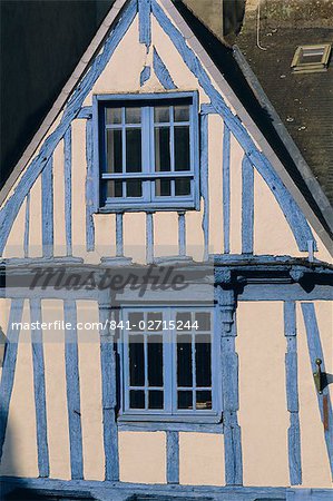 Timbered house, town of Vannes, Golfe du Morbihan (Gulf of Morbihan), Brittany, France, Europe