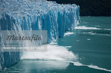 Calving glacier, Perito Moreno Glacier, Los Glaciares National Park, UNESCO World Heritage Site, Santa Cruz, Argentina, South America