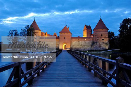 Trakai Castle illuminated at night, Trakai, near Vilnius, Lithuania, Baltic States, Europe