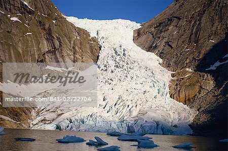 Briksdal's Glacier flowing into Nordfjord, Norway, Scandinavia, Europe