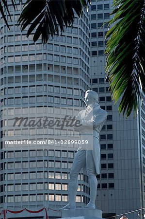 Raffles statue, River Pier, Singapore, Asia