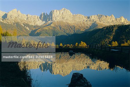 Mountain reflections, Rosengartengrupp, Dolomites, Trentino-Alto Adige, Italy, Europe