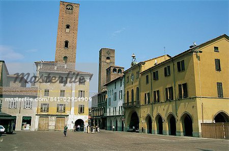 Piazza Risorgimento, Alba, The Langhe, Piedmont, Italy, Europe