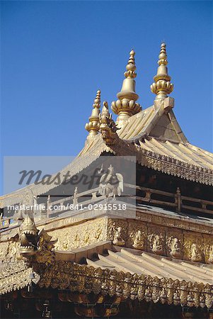 Golden roof of Jokhang temple, main centre of Tibetan Buddhism, Lhasa, Tibet, China, Asia