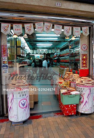 Ginseng shop, Wing Lok Street, Sheung Wan, Hong Kong Island, Hong Kong, China, Asia