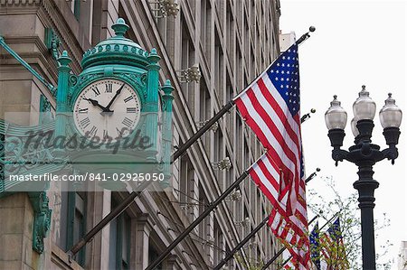 The Marshall Field Building Clock, now Macy's department store, Chicago, Illinois, United States of America, North America The Marshall Field Building Clock, now Macy's department store, Chicago, Illinois, United States of America, North America
