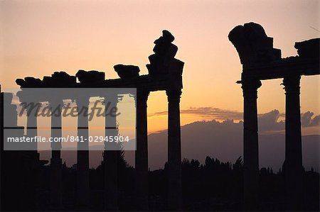 Columns in public building, probably the Court of Justice, Baalbek, UNESCO World Heritage Site, Lebanon, Middle East