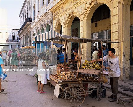Street market, Old Havana, Havana, Cuba, West Indies, Central America