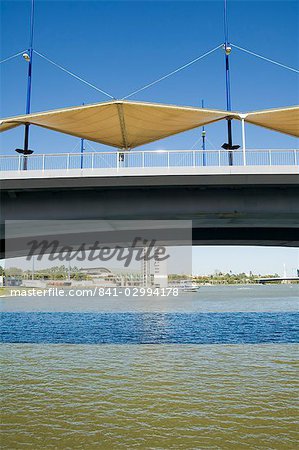 Puente de la Cartuja and the river Rio Guadalquivir, Seville, Andalusia, Spain, Europe