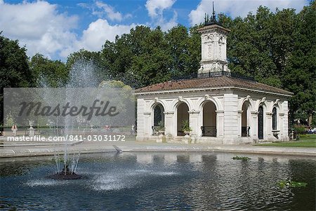 Pavilion at Lancaster Gate fountains, Hyde Park, London, England, United Kingdom, Europe