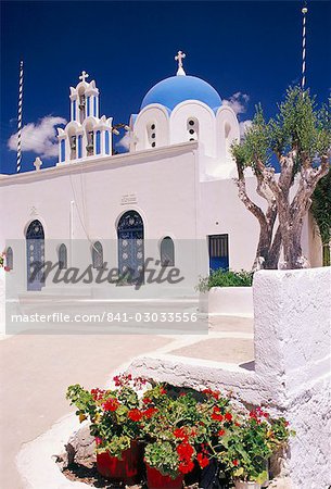 Orthodox Christian church and square, Akrotiri, Santorini (Thira), Cyclades islands, Greece, Mediterranean, Europe