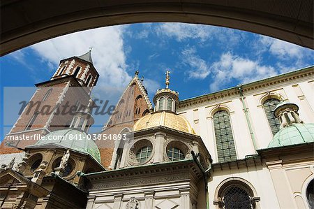 Wawel Cathedral dating from 14th century, Old Town, UNESCO World Heritage Site, Krakow (Cracow), Poland, Europe