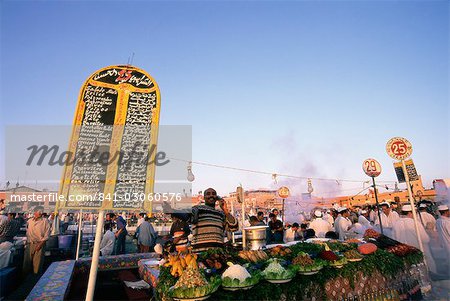 Food stalls, Place Jemaa El Fna (Djemaa El Fna), Marrakesh (Marrakech), Morocco, North Africa, Africa