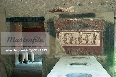 Taverna near the theatre, Pompeii, UNESCO World Heritage Site, Campania, Italy, Europe