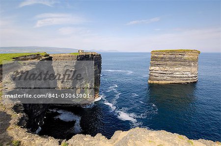 Sea Stack at Downpatrick Head, near Ballycastle, County Mayo, Connacht, Republic of Ireland, Europe