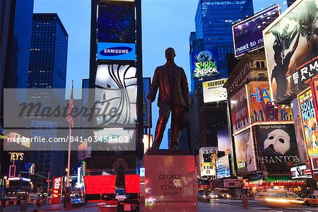 Statue of George M. Cohan, composer of Give My Regards to Broadway, Times Square at dusk, Manhattan, New York City, New York, United States of America, North America Statue of George M. Cohan, composer of Give My Regards to Broadway, Times Square at dusk, Manhattan, New York City, New York, United States of America, North America