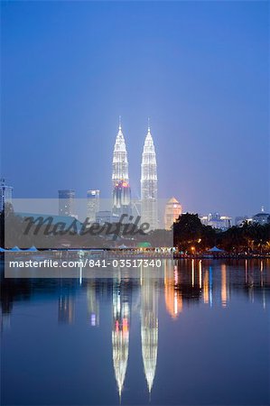 Petronas Towers, Lake Titiwangsa, Kuala Lumpur, Malaysia, Southeast Asia, Asia
