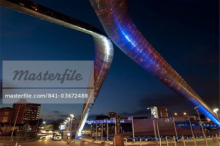 Whittle Arch and statue at night, Coventry, West Midlands, England, United Kingdom, Europe