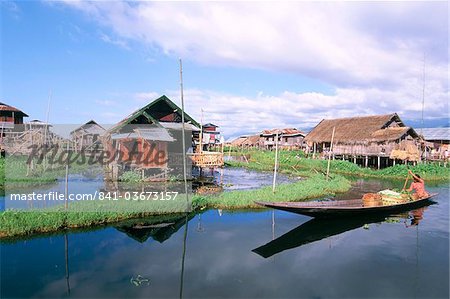 Village, Inle Lake, Shan State, Myanmar (Burma), Asia